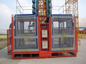 A600变频器在建筑提升机上的应用
